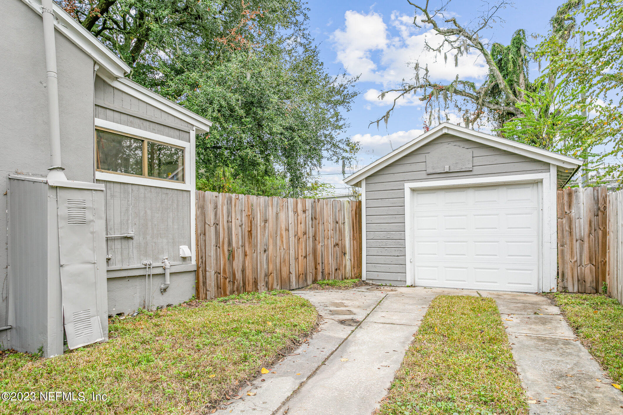 2615 Ridgewood Road Jacksonville, FL 32207 - Photo 36 of 38 Detached Garage