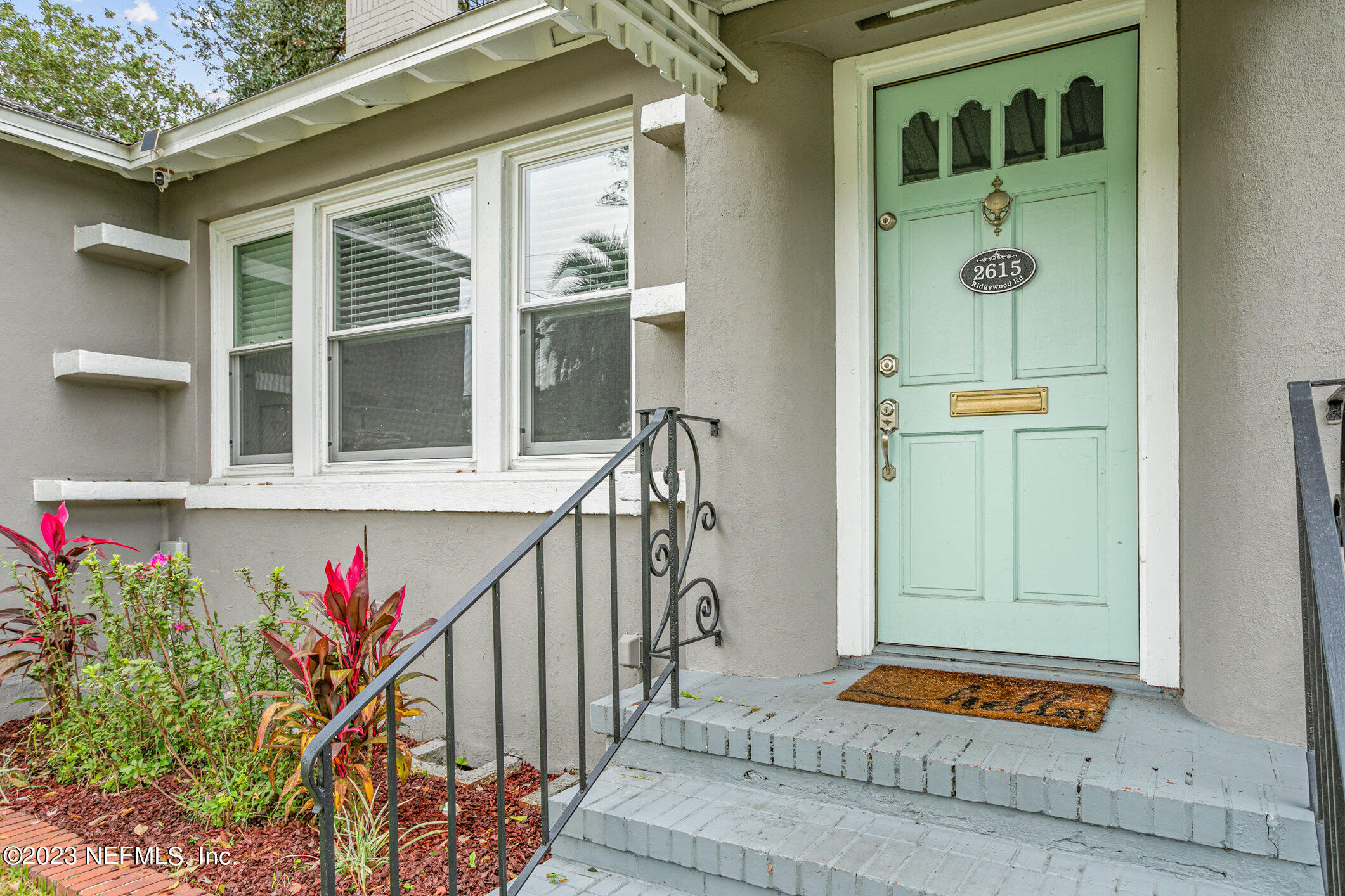 2615 Ridgewood Road Jacksonville, FL 32207 - Photo 10 of 38 Front Door