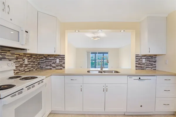 $255,000 | 111 Southeast 3rd Avenue, Unit 306, Dania Beach, FL 33004