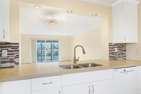 $255,000 | 111 Southeast 3rd Avenue, Unit 306, Dania Beach, FL 33004