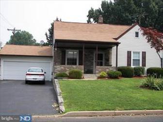 36 Edward Road Hatboro, PA 19040 - Photo 1 of 6 Exterior Front