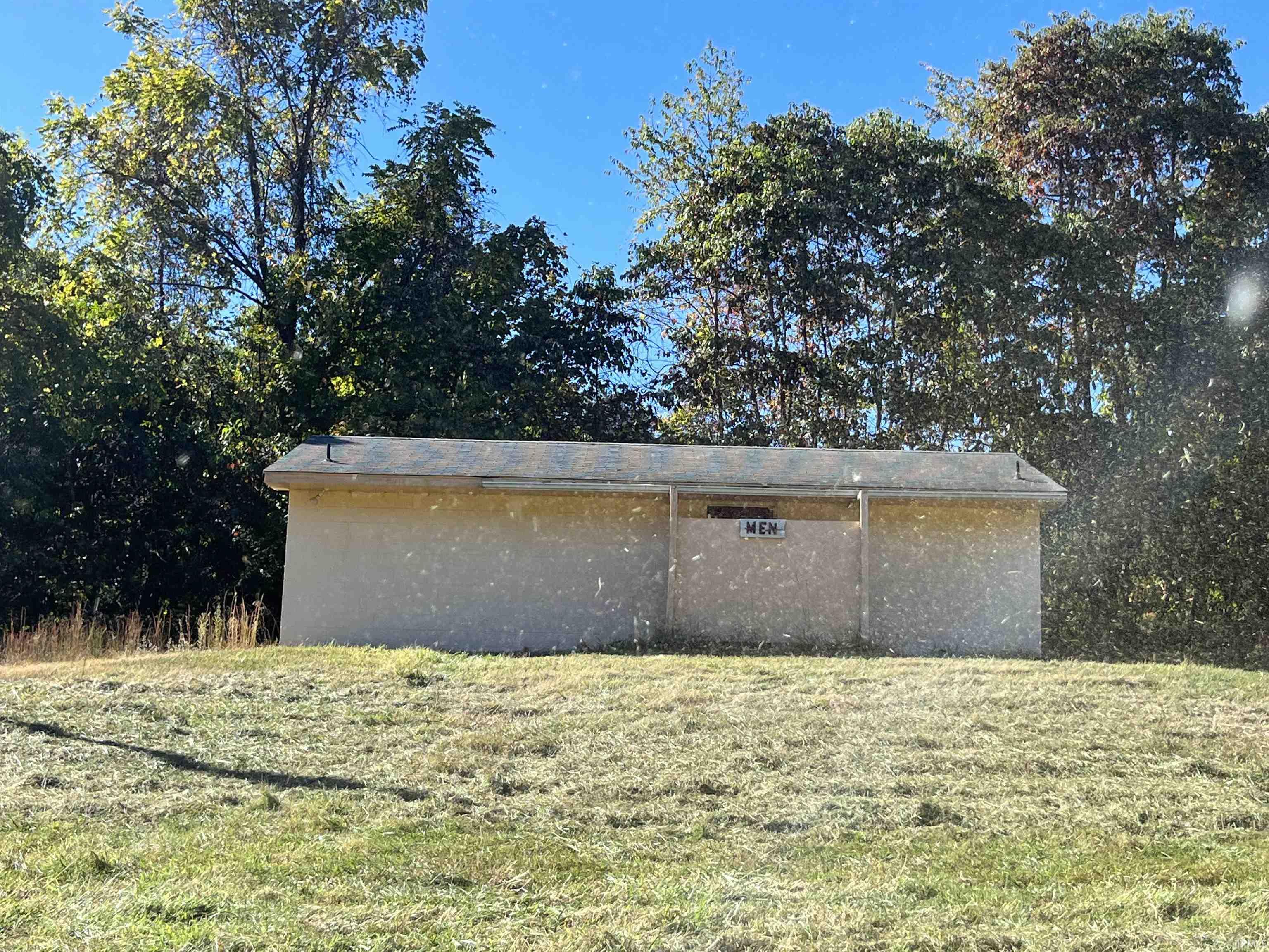 3523 East Beechwood Lake Road Bloomfield, IN 47424 - Photo 28 of 33