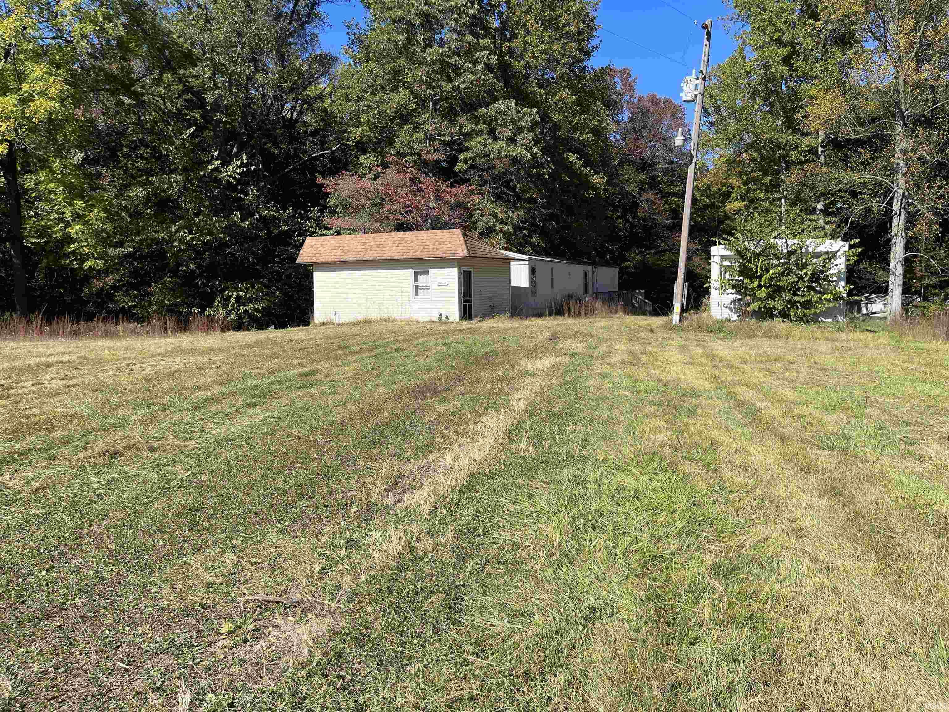 3523 East Beechwood Lake Road Bloomfield, IN 47424 - Photo 30 of 33