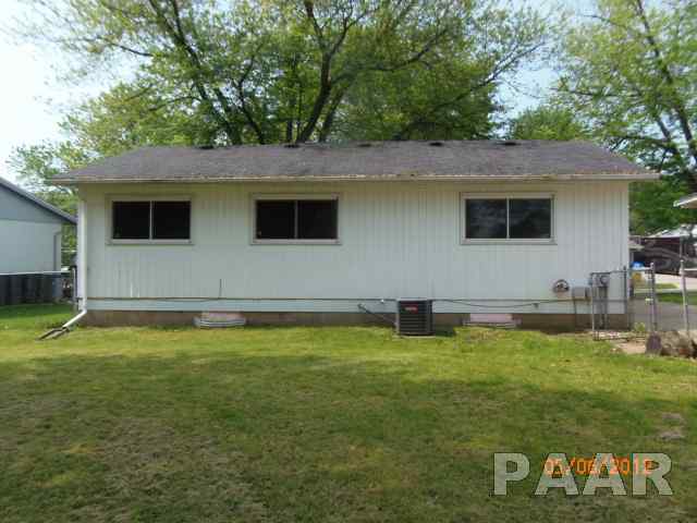 407 Kaskaskia Road Marquette Heights, IL 61554 - Photo 4 of 12 Gallery Image 4