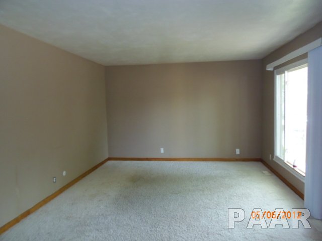 407 Kaskaskia Road Marquette Heights, IL 61554 - Photo 6 of 12 Gallery Image 6