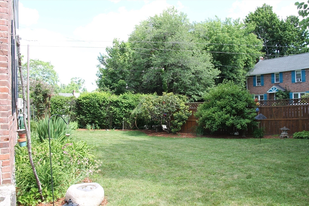30 Marwood Road Worcester, MA 01602 - Photo 8 of 42