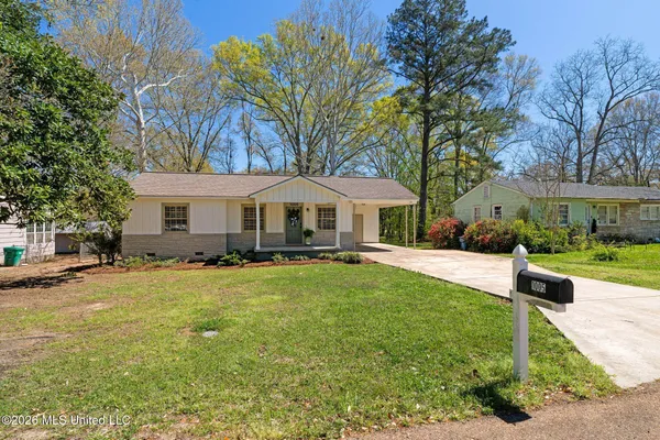 $229,000 | 1005 South Jackson Street, Brookhaven, MS 39601