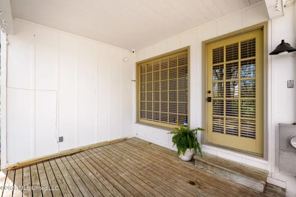 $229,000 | 1005 South Jackson Street, Brookhaven, MS 39601