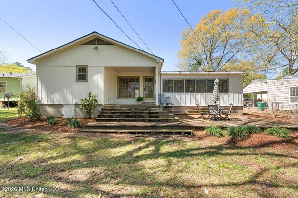 $229,000 | 1005 South Jackson Street, Brookhaven, MS 39601