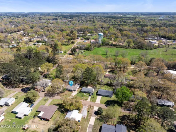 $229,000 | 1005 South Jackson Street, Brookhaven, MS 39601