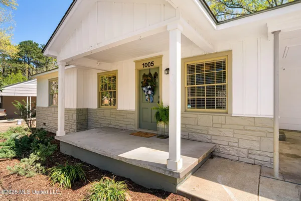 $229,000 | 1005 South Jackson Street, Brookhaven, MS 39601