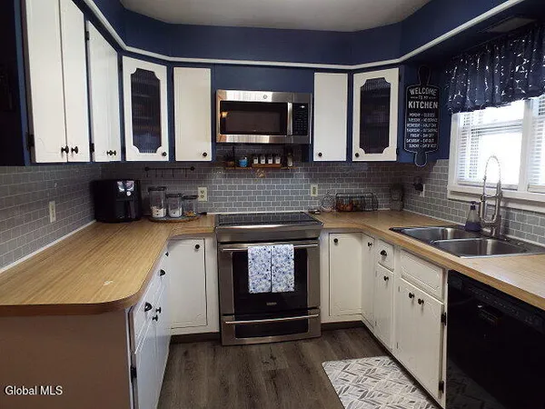 $209,000 | 47 Mcclellan Avenue, Amsterdam, NY 12010