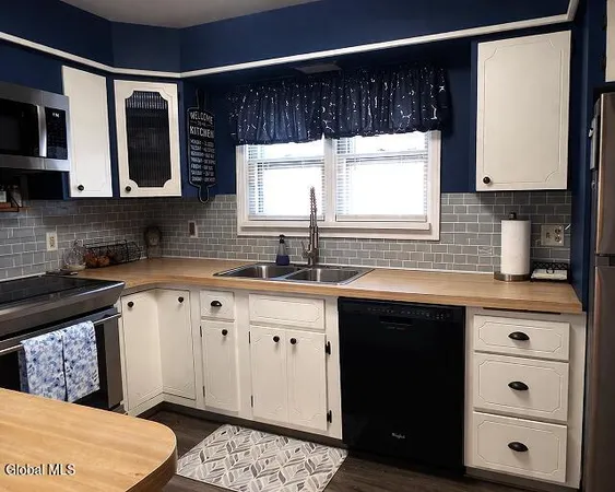 $209,000 | 47 Mcclellan Avenue, Amsterdam, NY 12010