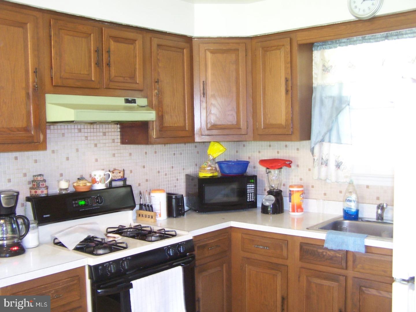 639 Wilby Road Sicklerville, NJ 08081 - Photo 5 of 9 Gallery Image 5
