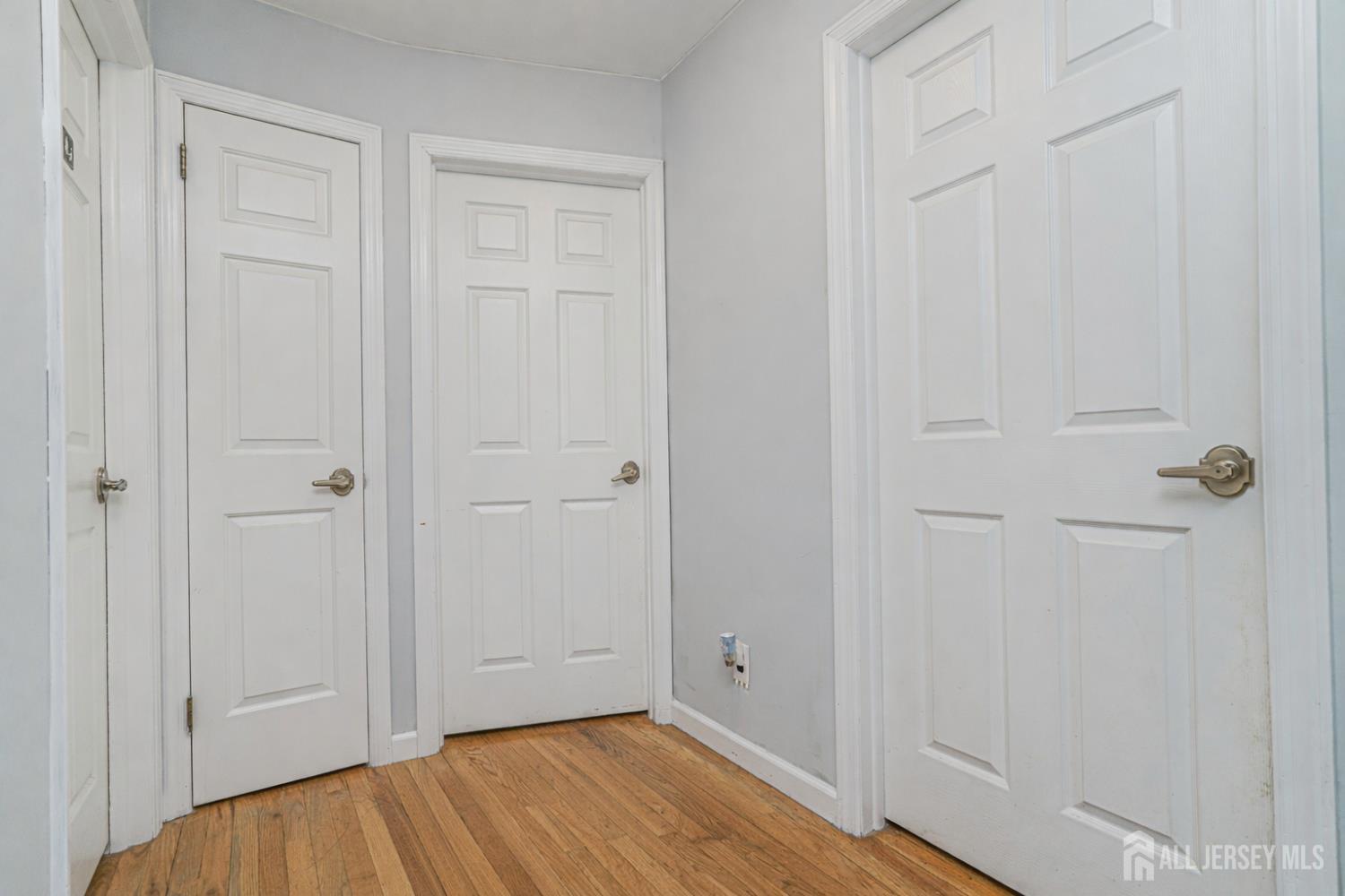 22 Meyer Road Edison, NJ 08817 - Photo 21 of 39