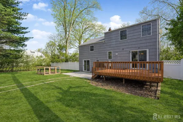 $670,000 | 22 Meyer Road, Edison, NJ 08817