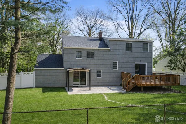 $670,000 | 22 Meyer Road, Edison, NJ 08817