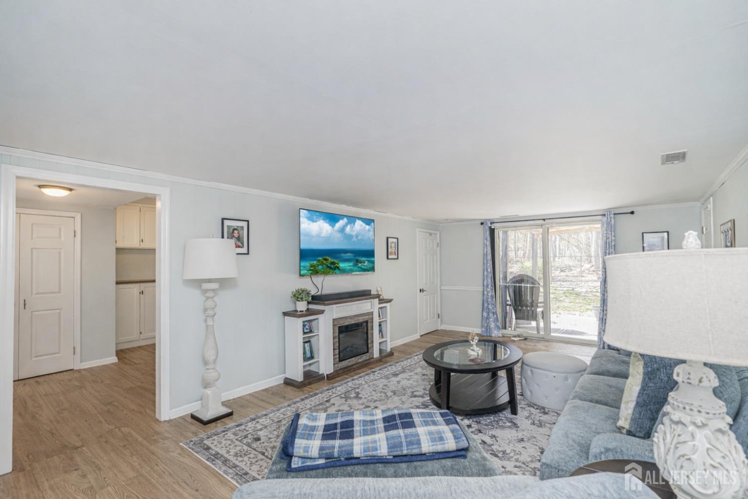 22 Meyer Road Edison, NJ 08817 - Photo 6 of 39