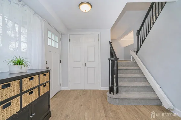 $670,000 | 22 Meyer Road, Edison, NJ 08817