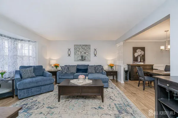 $670,000 | 22 Meyer Road, Edison, NJ 08817