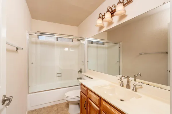 $2,250 | 1656 North Sierra Vista Drive, Tempe, AZ 85288