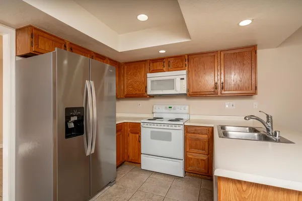 $2,250 | 1656 North Sierra Vista Drive, Tempe, AZ 85288
