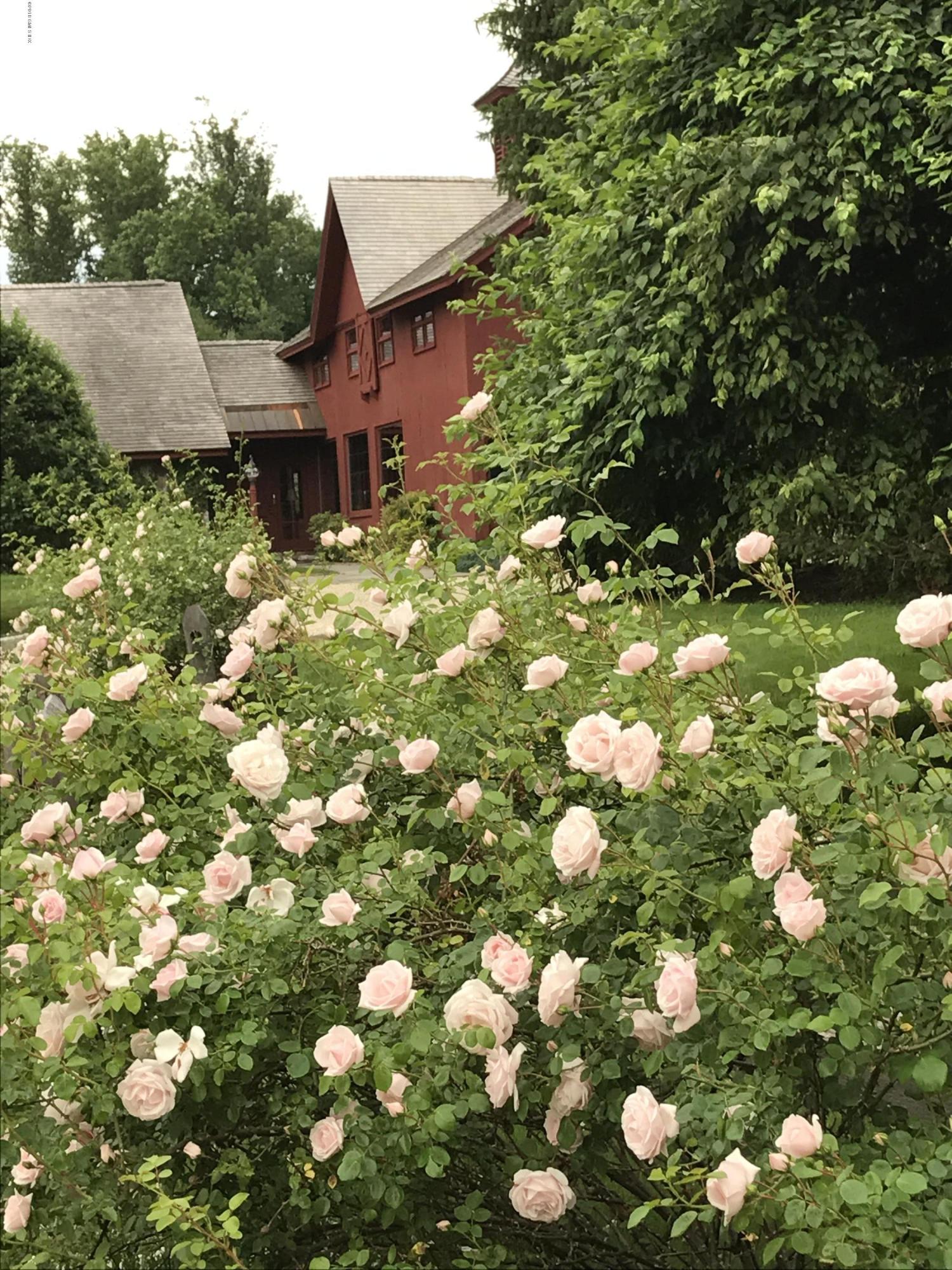 46 Dewart Road Greenwich, CT 06830 - Photo 9 of 12 Gardens