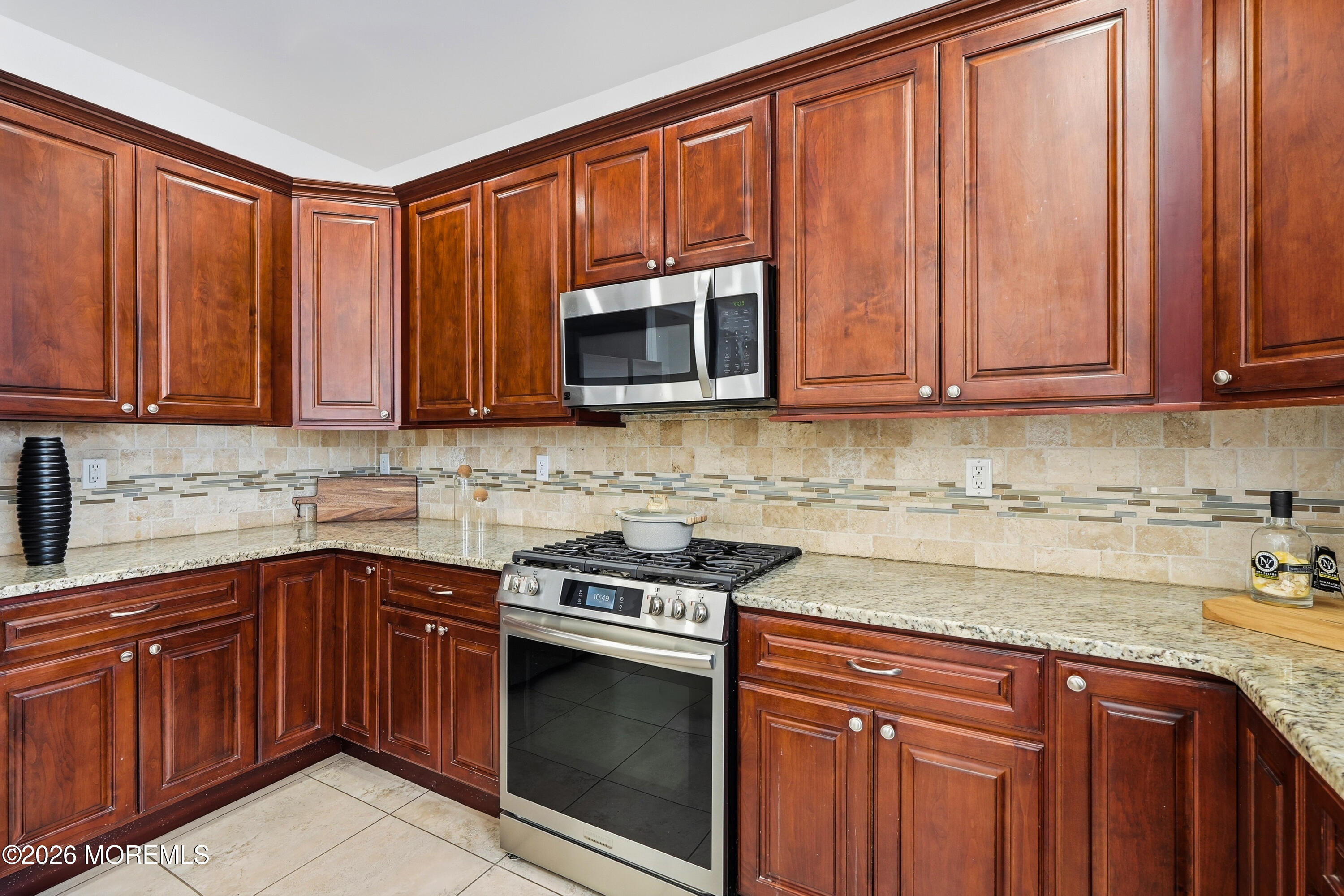 893 Lakehurst Avenue Jackson, NJ 08527 - Photo 15 of 70 047
