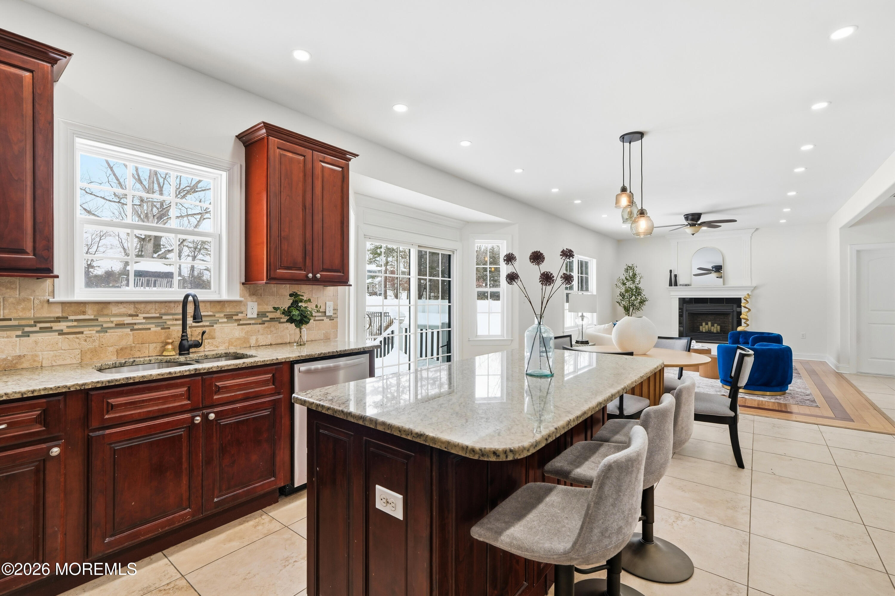 893 Lakehurst Avenue Jackson, NJ 08527 - Photo 17 of 70 049