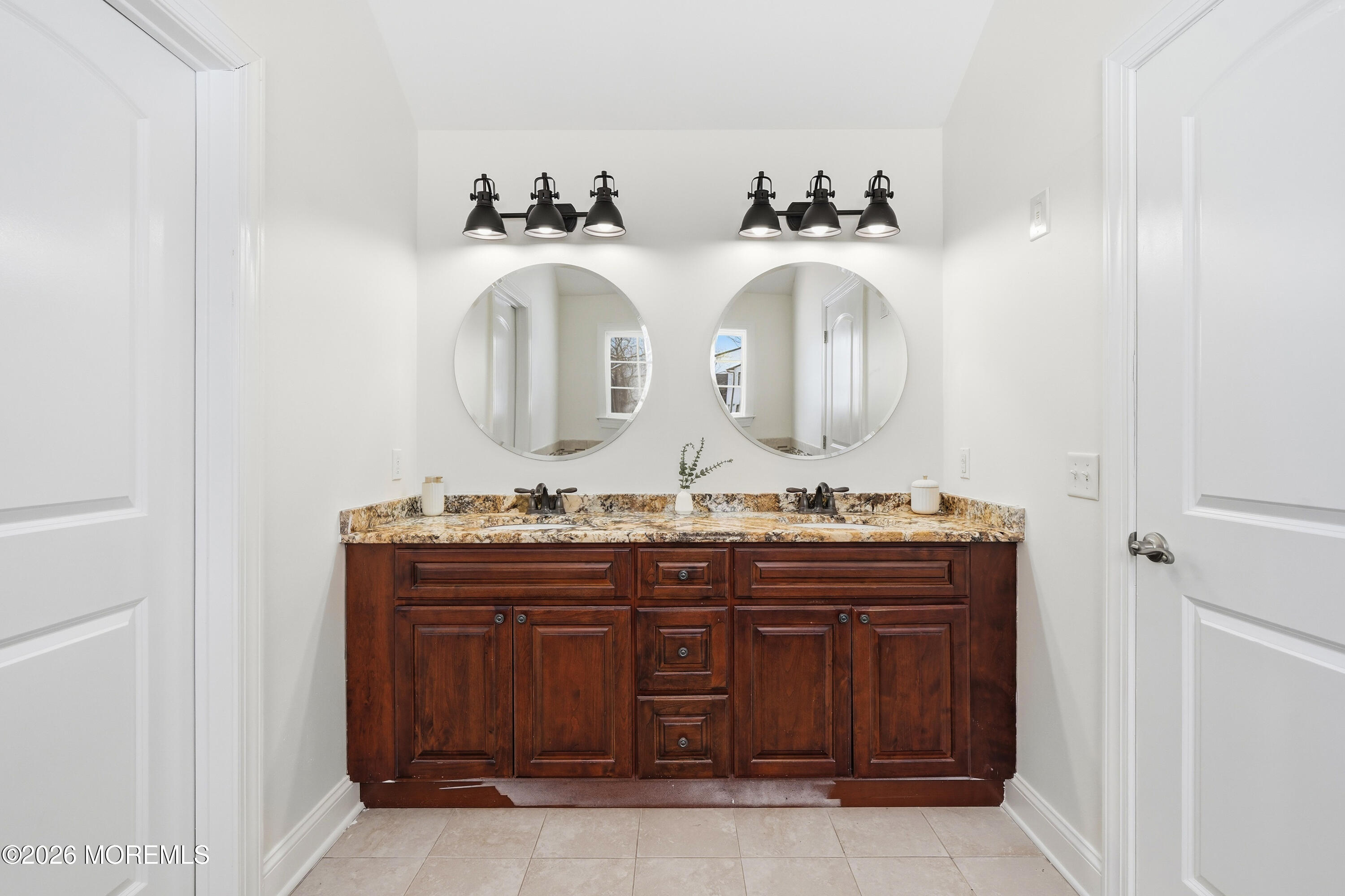 893 Lakehurst Avenue Jackson, NJ 08527 - Photo 29 of 70 065