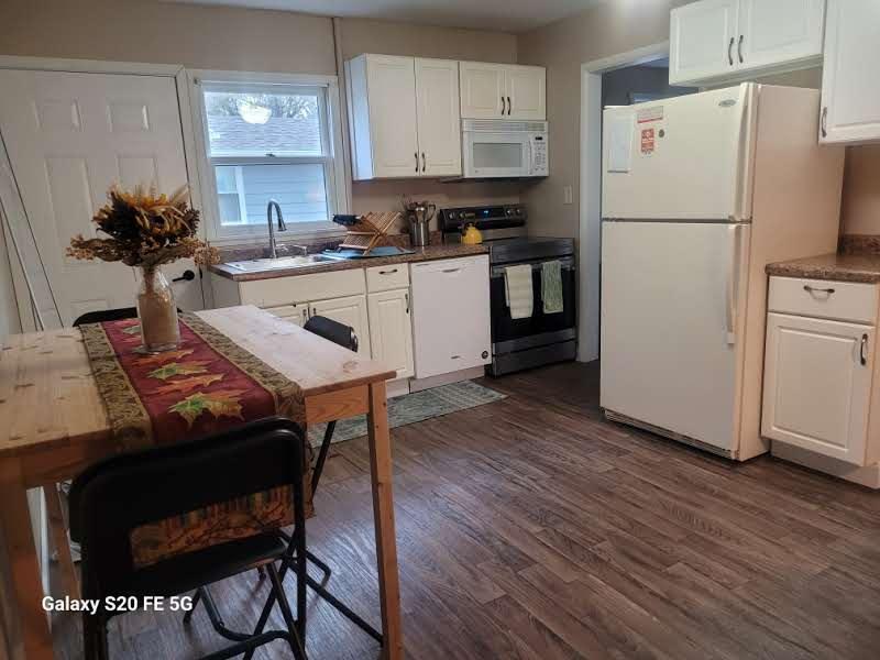 617 20th Street North Moorhead, MN 56560 - Photo 5 of 14