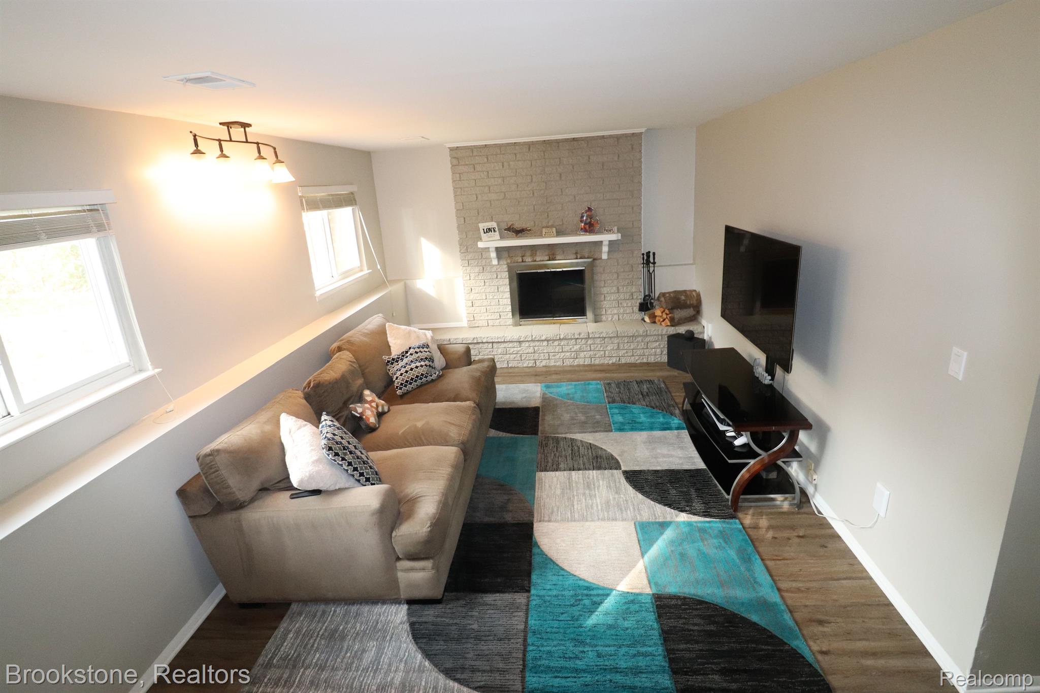 30089 Merrick Warren, MI 48092 - Photo 21 of 53 LL family room 1