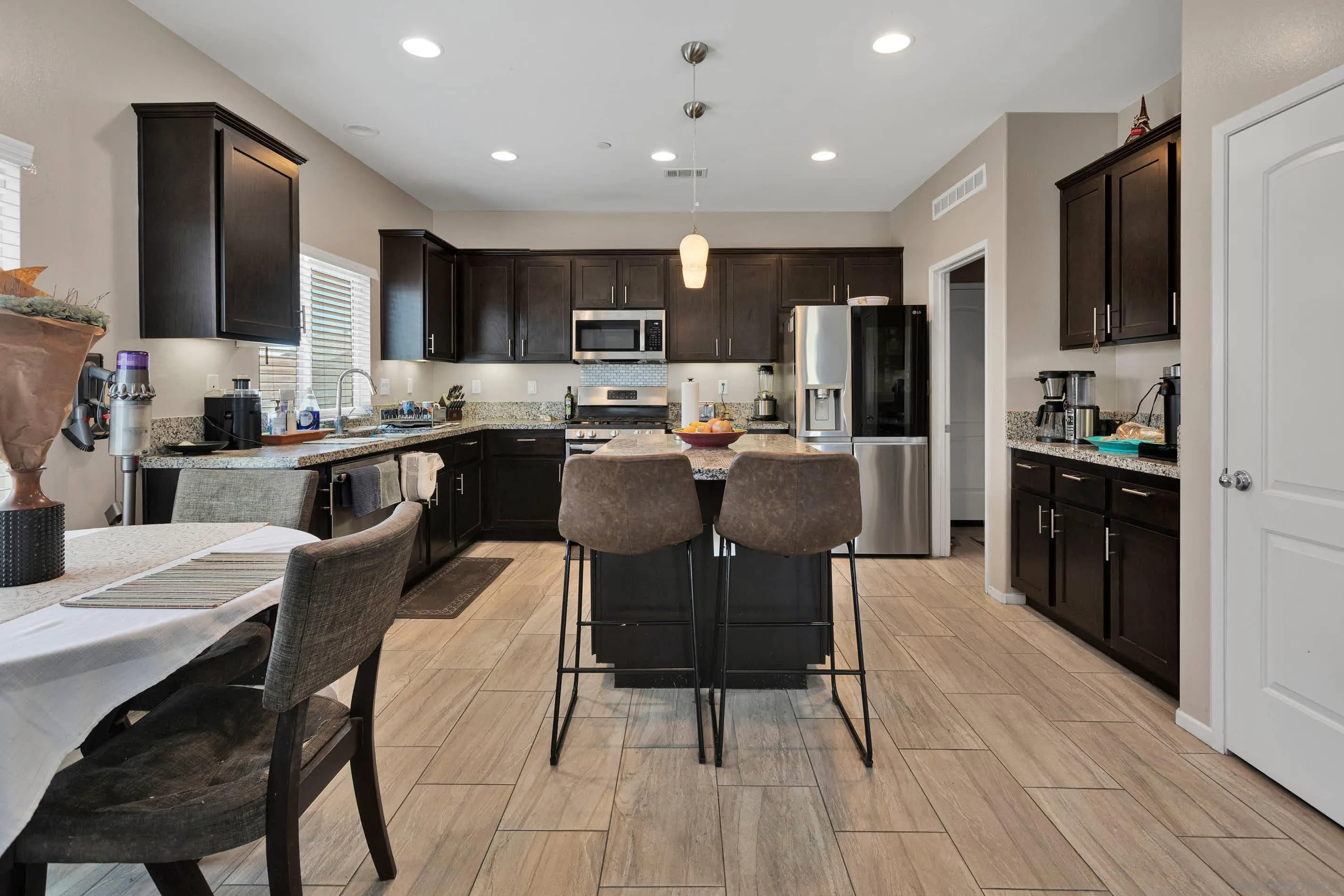 13344 Luna Road Victorville, CA 92392 - Photo 12 of 32 Gallery Image 12