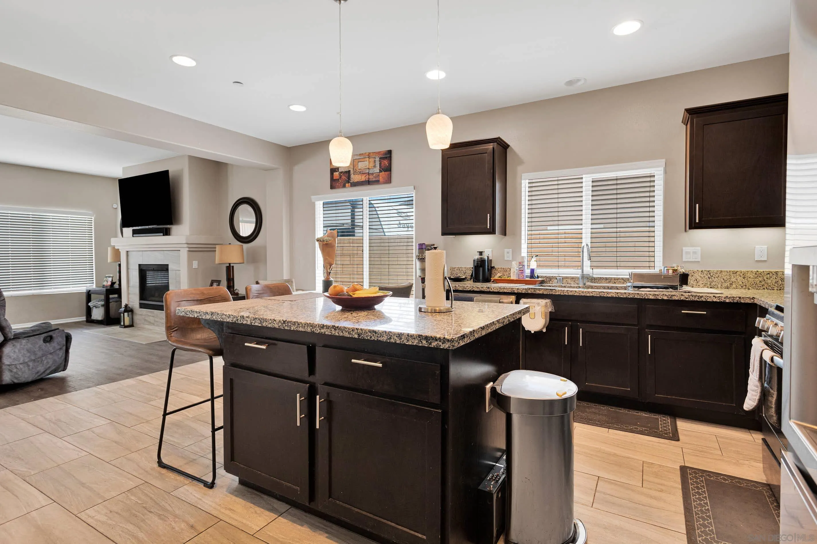13344 Luna Road Victorville, CA 92392 - Photo 13 of 32 Gallery Image 13