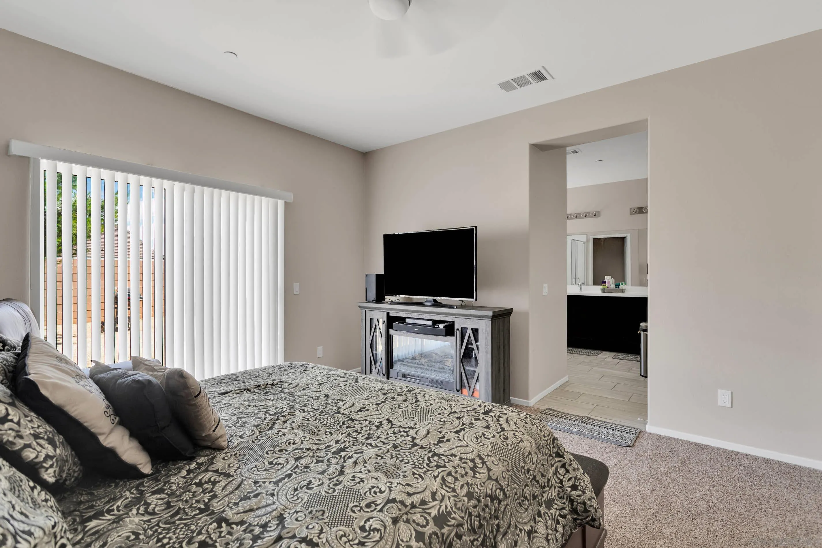 13344 Luna Road Victorville, CA 92392 - Photo 17 of 32 Gallery Image 17