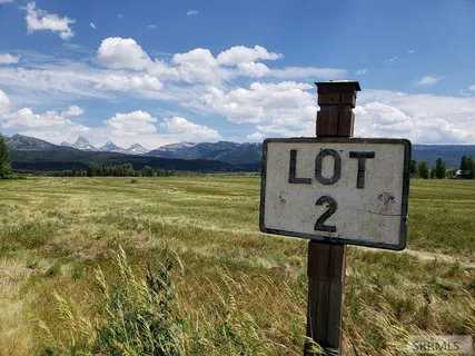 $550,000 | 1990 Snow Crest Ranch Drive, Driggs, ID 83422