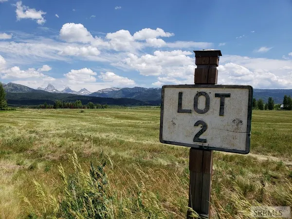 $550,000 | 1990 Snow Crest Ranch Drive, Driggs, ID 83422