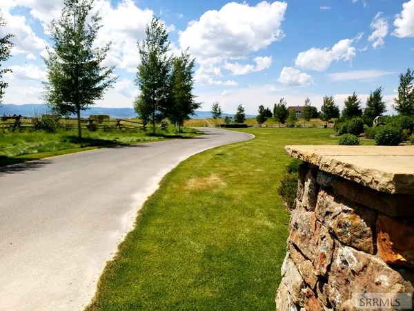 $550,000 | 1990 Snow Crest Ranch Drive, Driggs, ID 83422