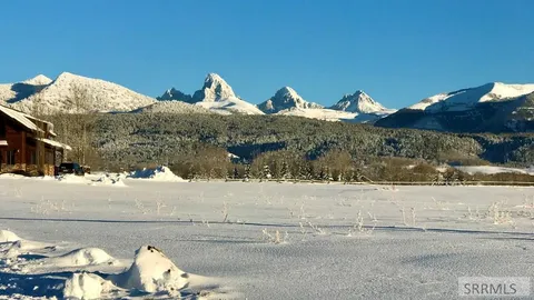 $550,000 | 1990 Snow Crest Ranch Drive, Driggs, ID 83422