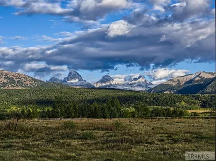 $550,000 | 1990 Snow Crest Ranch Drive, Driggs, ID 83422