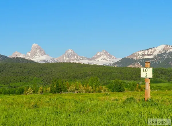 $550,000 | 1990 Snow Crest Ranch Drive, Driggs, ID 83422