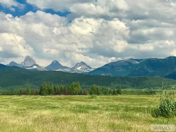 $550,000 | 1990 Snow Crest Ranch Drive, Driggs, ID 83422