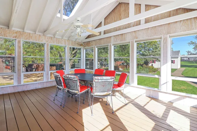 $449,000 | 635 South Finley Road, Lombard, IL 60148