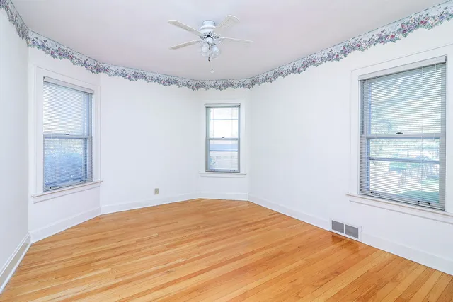 $449,000 | 635 South Finley Road, Lombard, IL 60148