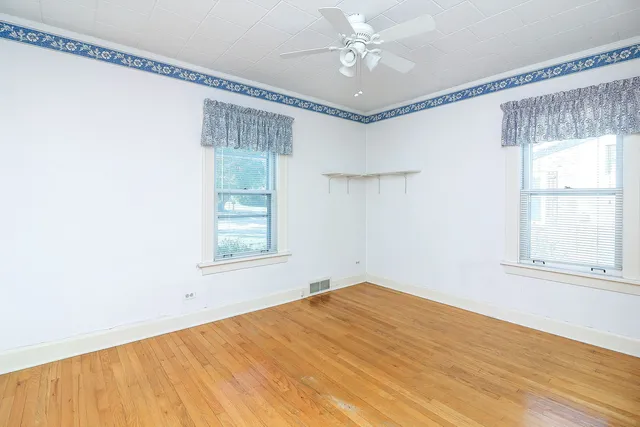 $449,000 | 635 South Finley Road, Lombard, IL 60148