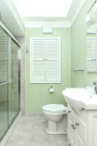 $449,000 | 635 South Finley Road, Lombard, IL 60148