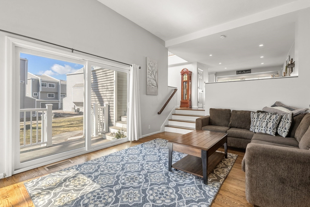 255 North Road, Unit 31 Chelmsford, MA 01824 - Photo 6 of 37