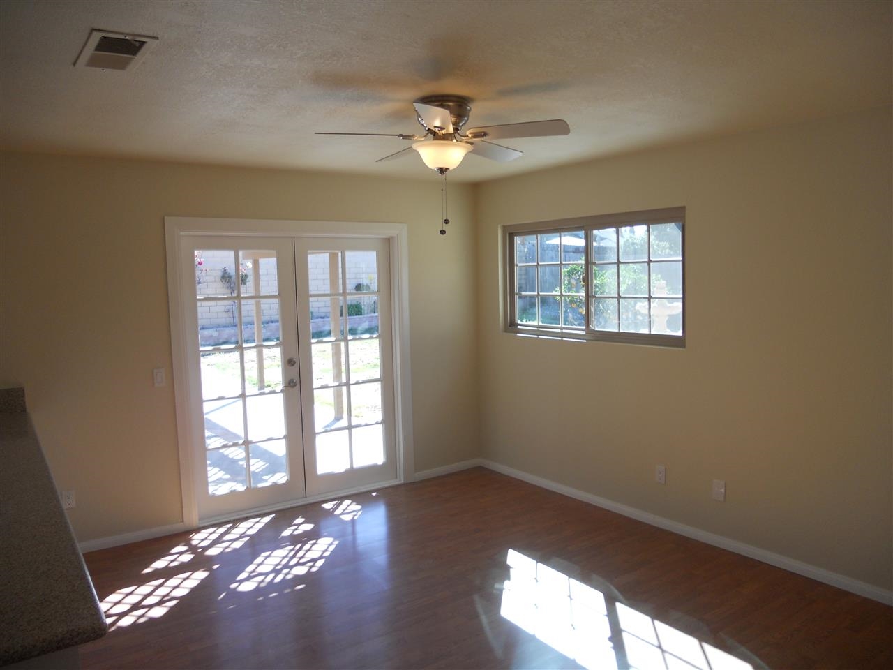 4033 Via Rio Avenue Oceanside, CA 92057 - Photo 6 of 20