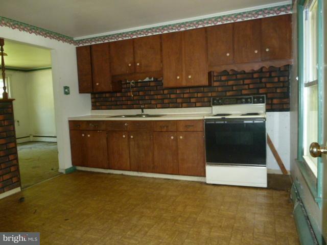 2054 Stone Mill Road Lancaster, PA 17603 - Photo 4 of 10 Gallery Image 4