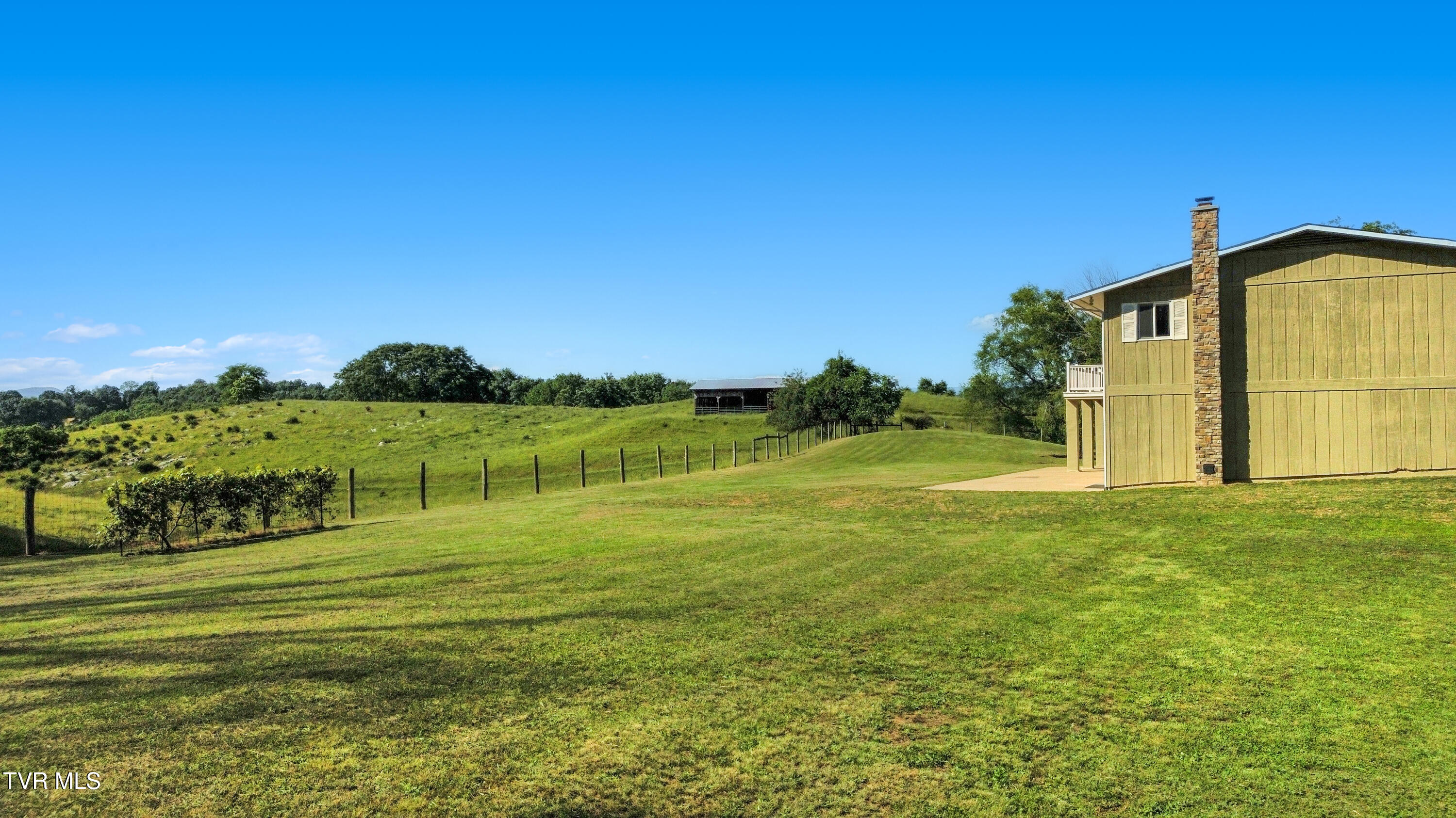 27363 Fudge Road Meadowview, VA 24361 - Photo 6 of 83 dji_fly_20260402_024946_965_178061111379